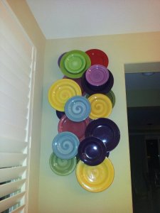 Декоративные тарелки на стене - стильное украшение дома